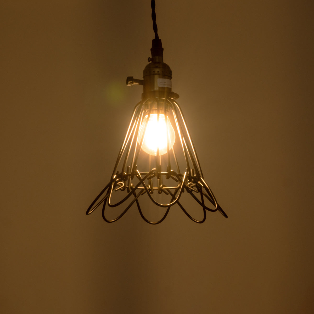GloboStar® DANE 01181 Vintage Κρεμαστό Φωτιστικό Οροφής Μονόφωτο 1 x E27 AC220-240V IP20 - Φ10 x Υ20cm - Μαύρο Μεταλλικό Πλέγμα - 5 Χρόνια Εγγύηση - ledmania.gr