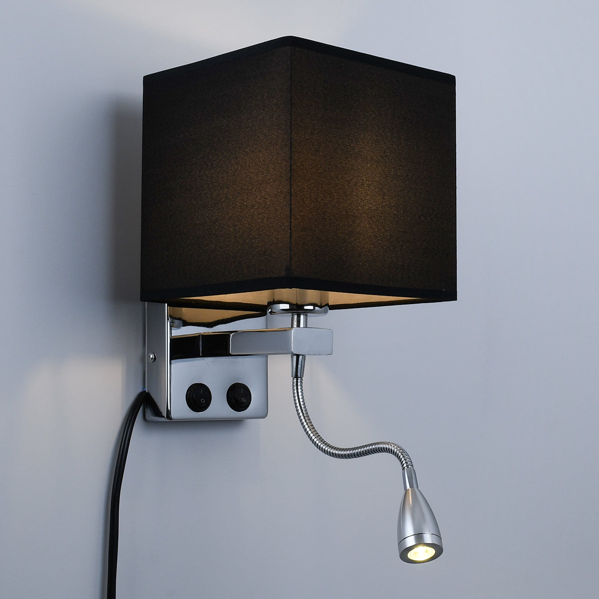 GloboStar® ELEGANT 01494 Μοντέρνο Φωτιστικό Τοίχου Απλίκα Μεταλλικό Χρώμιο Νίκελ με Μαύρο Ύφασμα Δίφωτο 1xE27 - Ρυθμίζόμενο Σώμα Σπιράλ με CREE LED 3W Θερμό Λευκό 2700K - Διακόπτες On / Off Μ17 x Π21 x Υ43cm - ledmania.gr