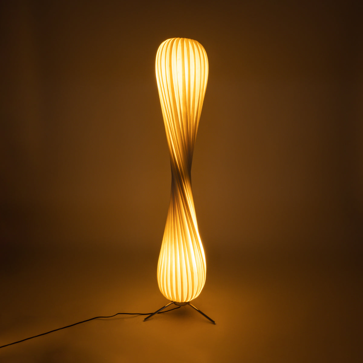 GloboStar® PRAIA 02225 Μοντέρνο Επιδαπέδιο Φωτιστικό Δίφωτο 2 x E27 AC220-240V IP20 - Φ25 x Υ145cm - Μπεζ Λευκό Λεπτό Φύλλο Ξύλου Πλέγμα - ledmania.gr