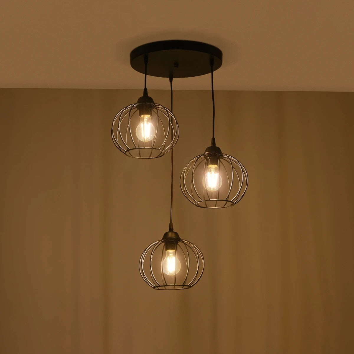 GLOBOSTAR® FLAMIA 201-0109 Vintage Κρεμαστό Φωτιστικό Οροφής με Ντουί 3 x E27 AC 220-240V IP20 - Μαύρο - Μ44 x Π44 x Υ66cm