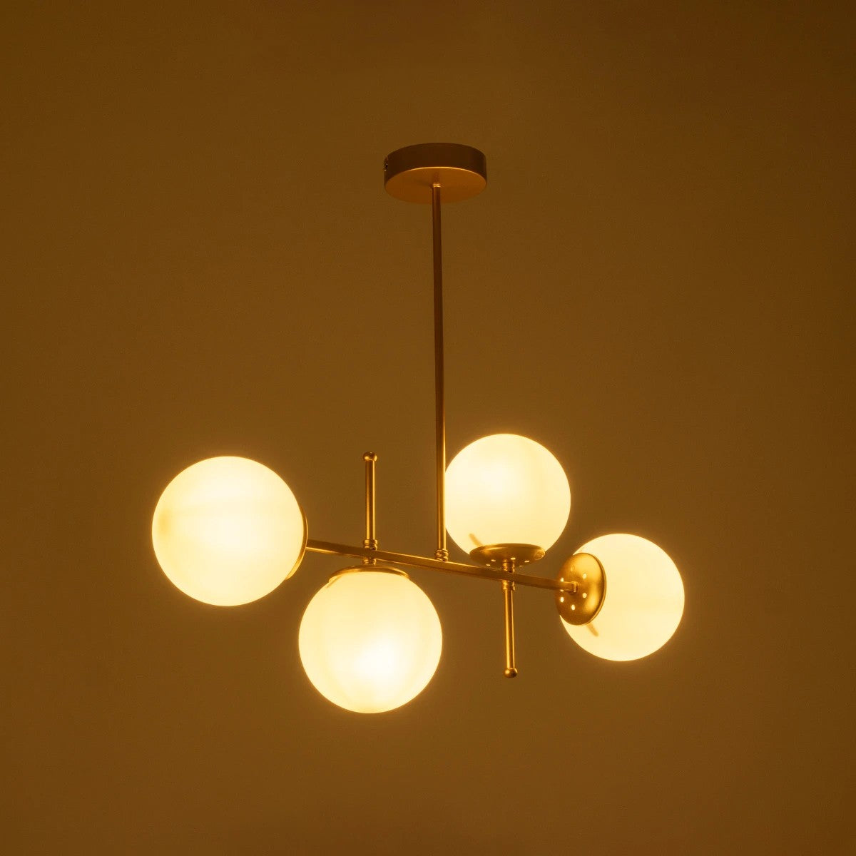 GLOBOSTAR® GLOBUS 203-0105 Μοντέρνο Φωτιστικό Οροφής με Ντουί 4 x E27 AC 220-240V IP20 - Λευκό & Χρυσό - Μ70 x Π15 x Υ34cm - ledmania.gr