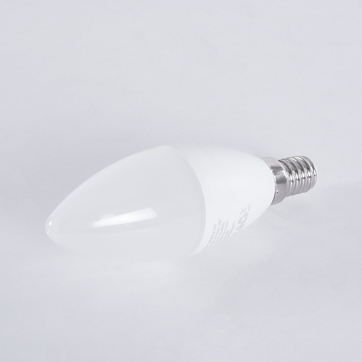 GloboStar® 60488 Έξυπνη Λάμπα LED E14 C37 Κεράκι Smart Home Wifi 5.5W 550lm 260° AC 220-240V IP20 Φ3.7 x Υ11cm RGB+CCT - Εναλλαγή Φωτισμού & Dimming μέσω Εφαρμογής Tuya - Bridgelux Chip - 3 Χρόνια Εγγύηση - ledmania.gr