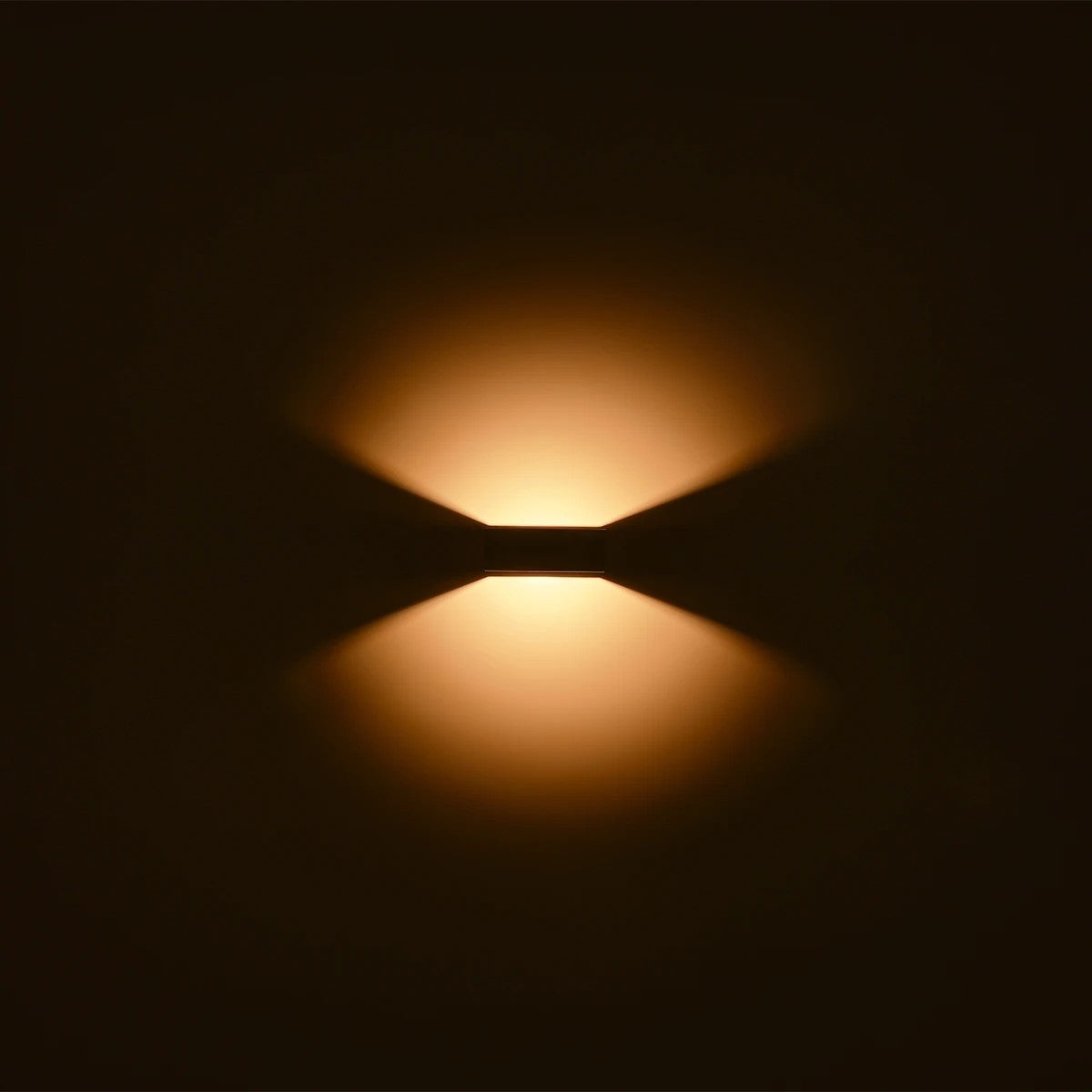 kelvo® AURA KLV-101-0117 Μοντέρνο Φωτιστικό Τοίχου - Απλίκα LED 7W 875lm 45° AC 220-240V Αδιάβροχο IP65 Θερμό Λευκό 2700K - Bridgelux COB Chip & TÜV SÜD Driver - Γκρι Ανθρακί Ματ - Μ15 x Π12.5 x Υ4.5cm - 5 Χρόνια Εγγύηση - ledmania.gr