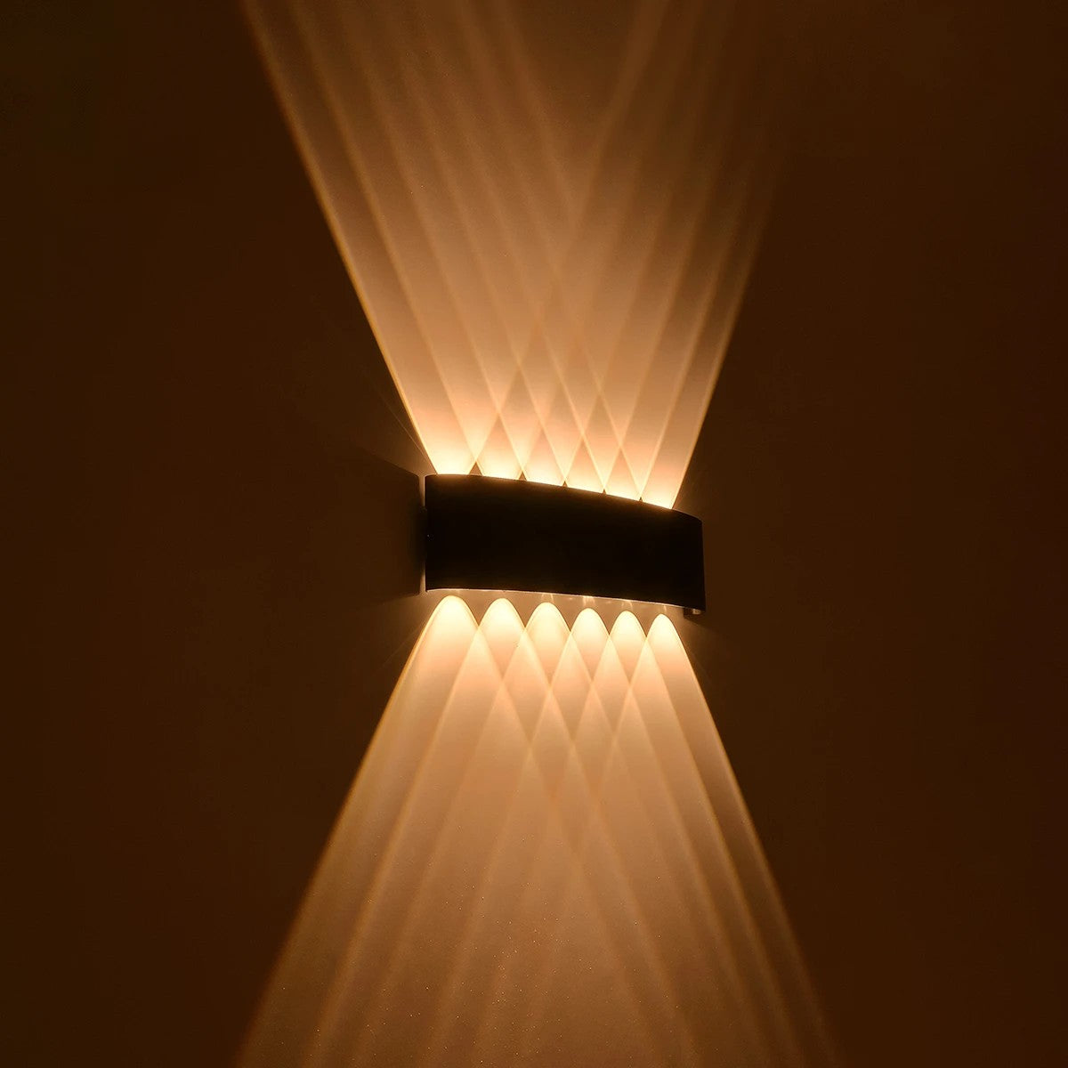 GLOBOSTAR® SIXOAD 60678 Μοντέρνο Φωτιστικό Τοίχου - Απλίκα LED 24W 3000lm 30° AC 220-240V Αδιάβροχο IP65 Θερμό Λευκό 2700K - CREE XPE Chip & TÜV SÜD Driver - Μαύρο Ματ - Μ32 x Π5.5 x Υ8cm - 5 Χρόνια Εγγύηση - ledmania.gr
