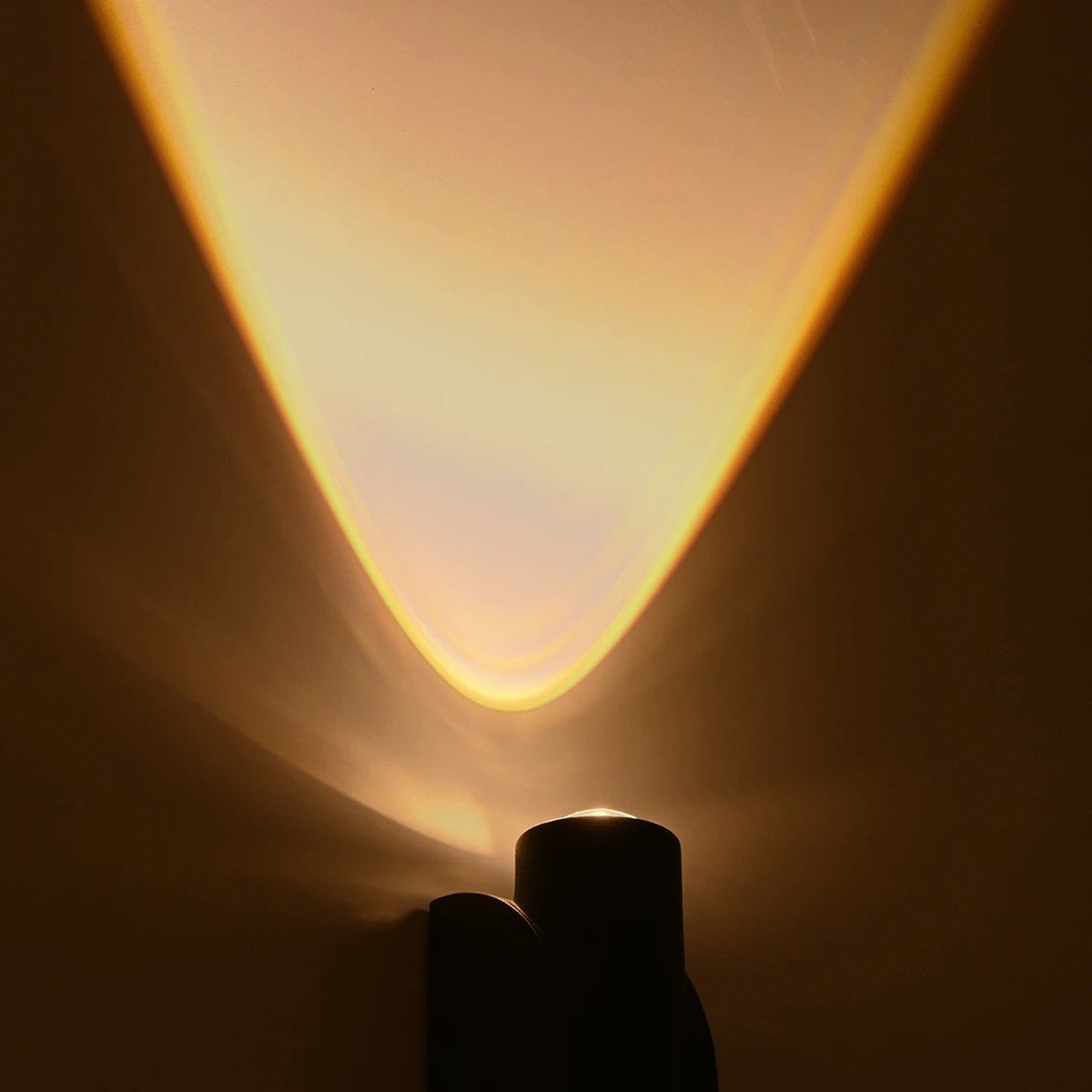 GLOBOSTAR® ARC 60679 Μοντέρνο Φωτιστικό Τοίχου - Απλίκα LED 4W 500lm 30° AC 220-240V Αδιάβροχο IP65 Θερμό Λευκό 2700K - CREE XPE Chip & TÜV SÜD Driver - Μαύρο Ματ - Μ3.5 x Π4.8 x Υ11.5cm - 5 Χρόνια Εγγύηση - ledmania.gr
