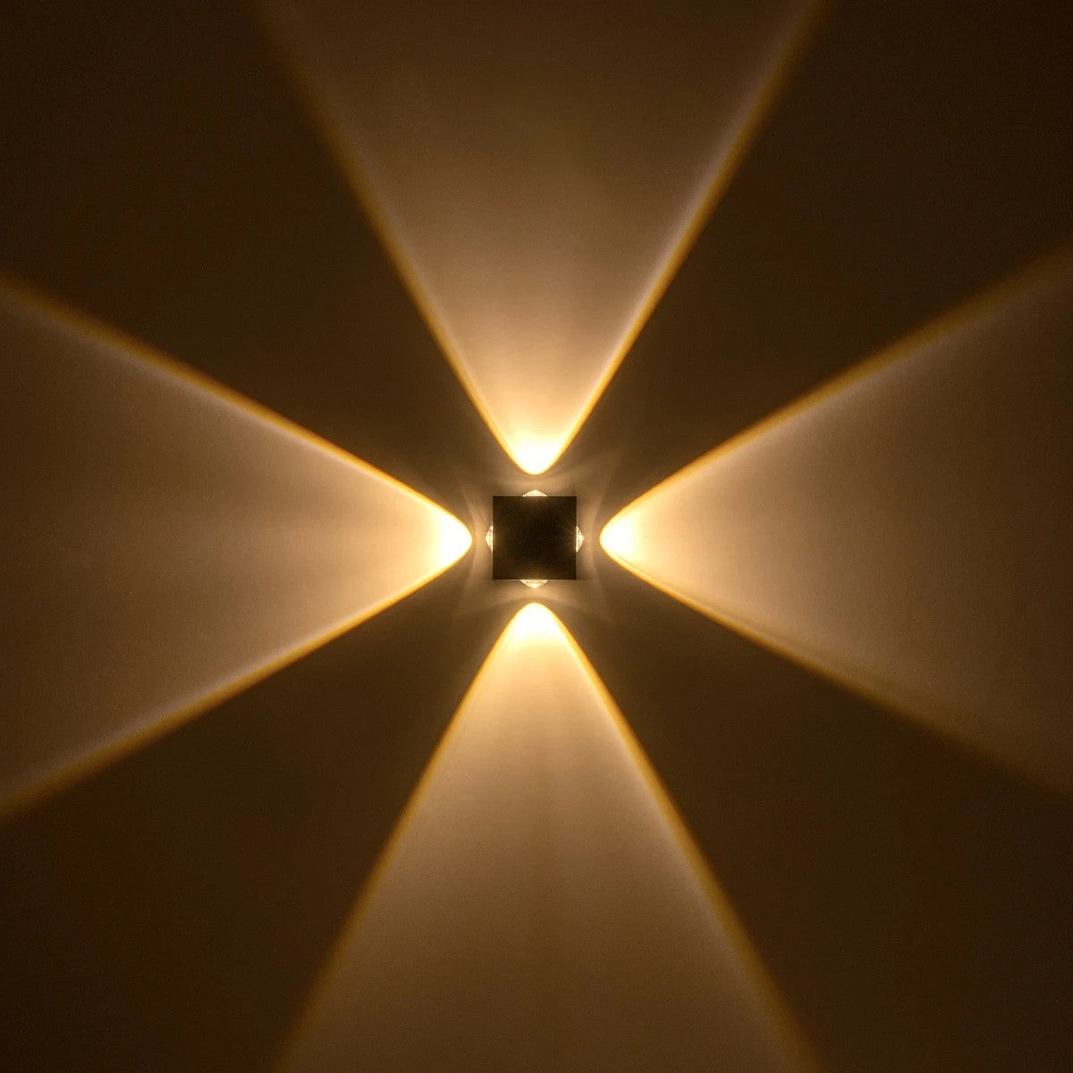GLOBOSTAR® HIKARI 60686 Μοντέρνο Φωτιστικό Τοίχου - Απλίκα LED 8W 1000lm 30° AC 220-240V Αδιάβροχο IP65 Θερμό Λευκό 2700K - CREE XPE Chip & TÜV SÜD Driver - Μαύρο Ματ - Μ9 x Π4 x Υ9cm - 5 Χρόνια Εγγύηση - ledmania.gr