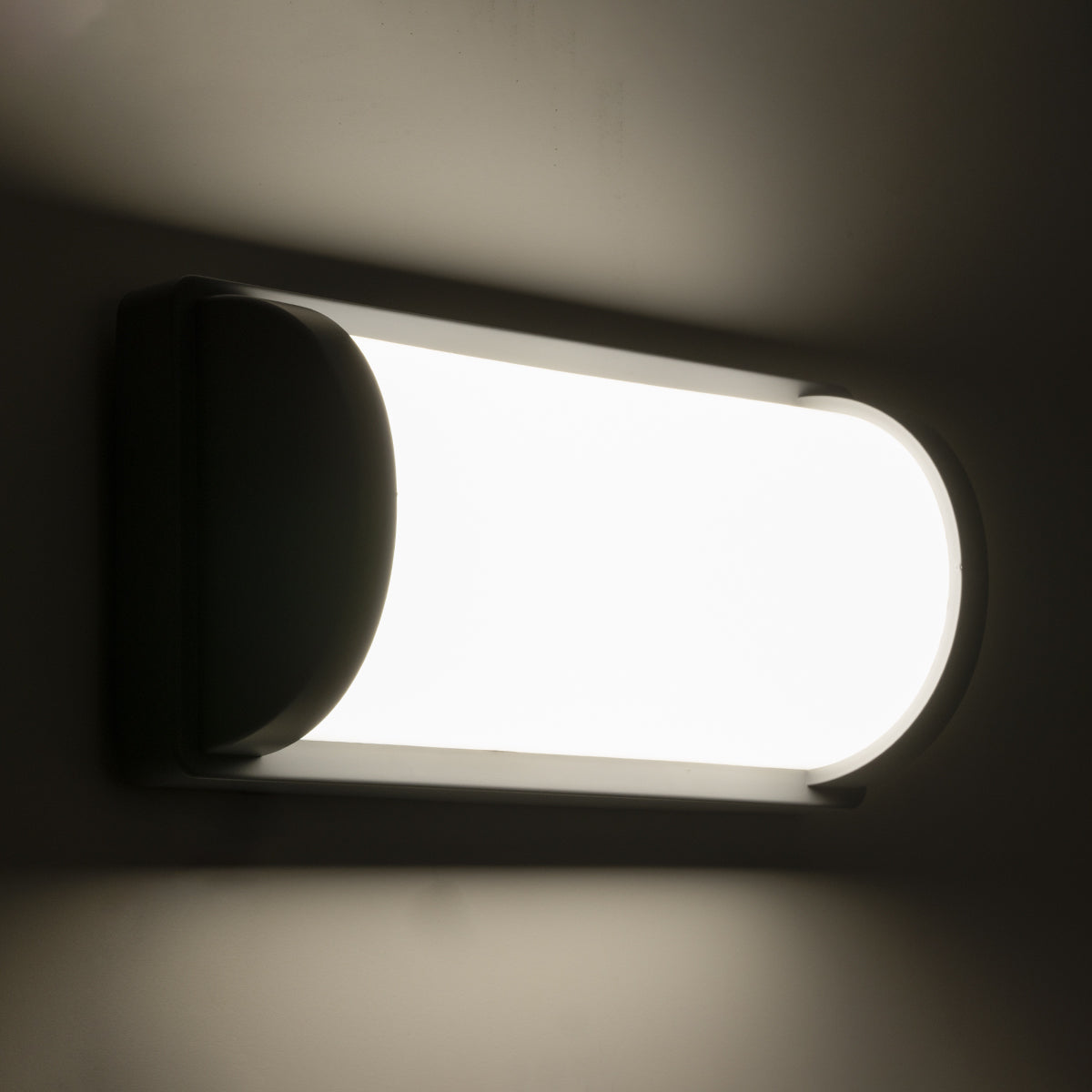 GLOBOSTAR® CELESTIAL 60695 Φωτιστικό Τοίχου - Απλίκα Εσωτερικού/Εξωτερικού Χώρου LED 15W 1575lm 120° AC175-265V Αδιάβροχο IP65 - Πλαστικό Σώμα - Φυσικό λευκό 4500K - Μ26 x Π9 x Υ13.5cm - Γκρι - Bridgelux Chip - 3 Χρόνια Εγγύηση - ledmania.gr