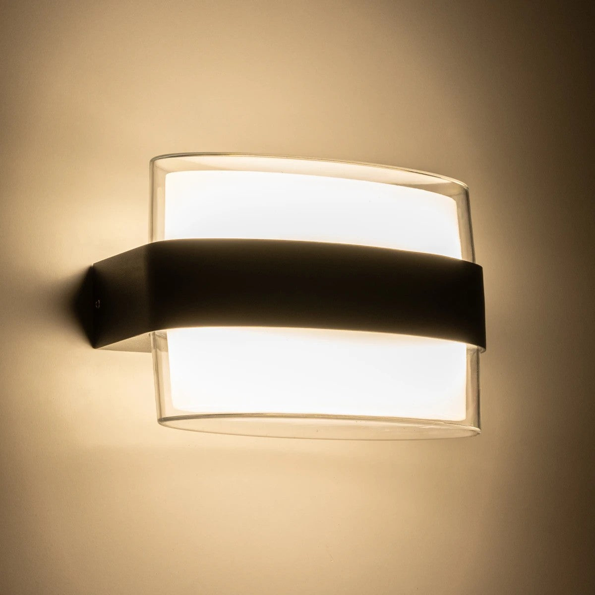 GLOBOSTAR® EMPIRE 60782 Μοντέρνο Φωτιστικό Τοίχου - Απλίκα LED 12W 1260lm 120° AC 220-240V Αδιάβροχο IP65 Φυσικό Λευκό 4500K - Bridgelux SMD Chip & TÜV SÜD Driver - Μαύρο Ματ - Μ18.5 x Π12 x Υ8.5cm - 3 Χρόνια Εγγύηση - ledmania.gr