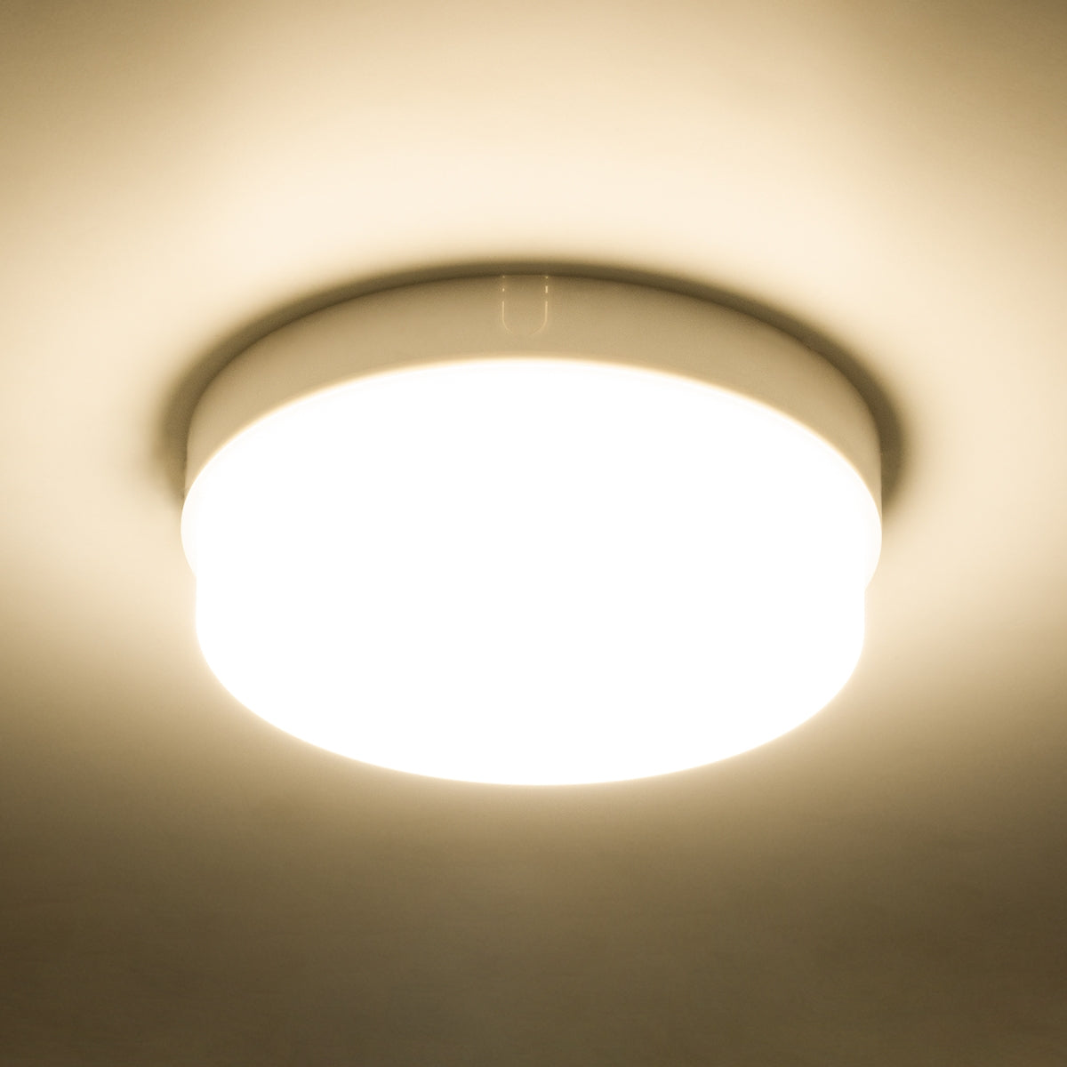 GloboStar® REVANO 61016 LED Πλαφονιέρα Οροφής Στρόγγυλη Φ17 15W 1350lm 180° AC 220-240V Αδιάβροχη IP54 Φ17 x Υ5cm Θερμό Λευκό 2700K - 2 Χρόνια Εγγύηση - ledmania.gr