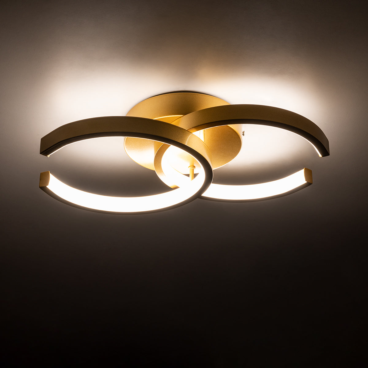 GLOBOSTAR® EVA 61069 Μοντέρνο Φωτιστικό Οροφής LED 16W 1920lm 300° AC 220-240V IP20 Ρυθμιζόμενο Λευκό CCT με On/Off 2700K/4500K/6000K - Lumileds SMD Chip - Χρυσό Βούρτσας - Μ33 x Π21 x Υ7cm - 3 Χρόνια Εγγύηση