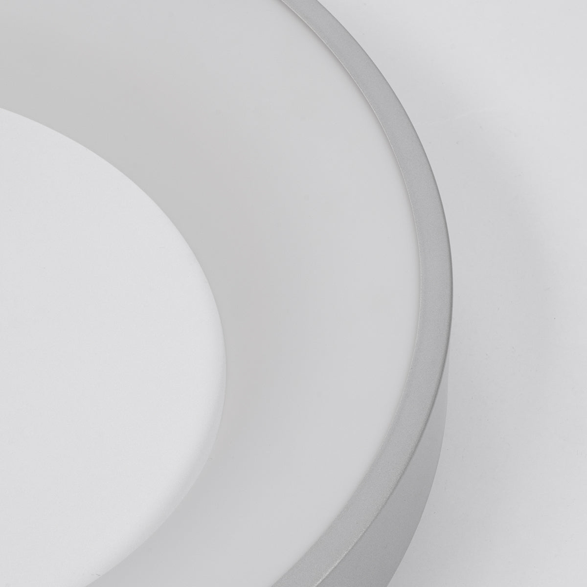 GloboStar® SALEM 61238 Πλαφονιέρα Οροφής Δαχτυλίδι-Κύκλος LED CCT 105W 12075lm 120° AC 220-240V - Εναλλαγή Φωτισμού μέσω Τηλεχειριστηρίου All In One Ψυχρό 6000k+Φυσικό 4500k+Θερμό 2700k Dimmable Φ60cm - Ασημί - 3 Years Warranty - ledmania.gr