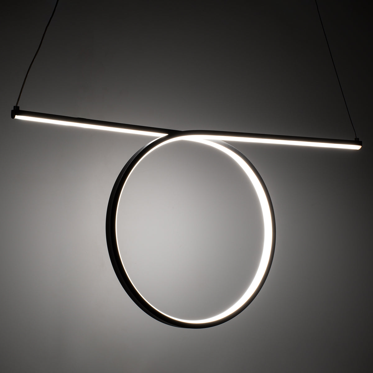 GLOBOSTAR® ROME 61294 Μοντέρνο Κρεμαστό Φωτιστικό Οροφής LED 24W 2640lm 200° AC 220-240V IP20 Ρυθμιζόμενο Λευκό CCT με On/Off 2700K/4500K/6000K - Lumileds SMD Chip - Μαύρο Ματ - Μ65.5 x Π4 x Υ33cm - 3 Χρόνια Εγγύηση - ledmania.gr