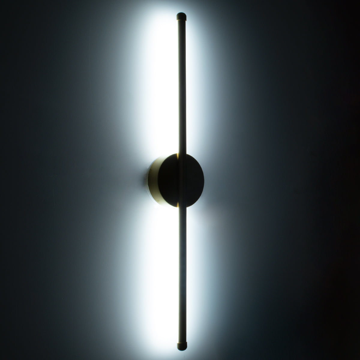 GLOBOSTAR® DIADEM 61329 Μοντέρνο Φωτιστικό Τοίχου - Απλίκα LED 9W 1080lm 120° AC 220-240V IP20 Ρυθμιζόμενο Λευκό CCT με On/Off 2700K/4500K/6000K - Lumileds SMD Chip - Μαύρο Ματ - Μ10 x Π4 x Υ60cm - 3 Χρόνια Εγγύηση - ledmania.gr