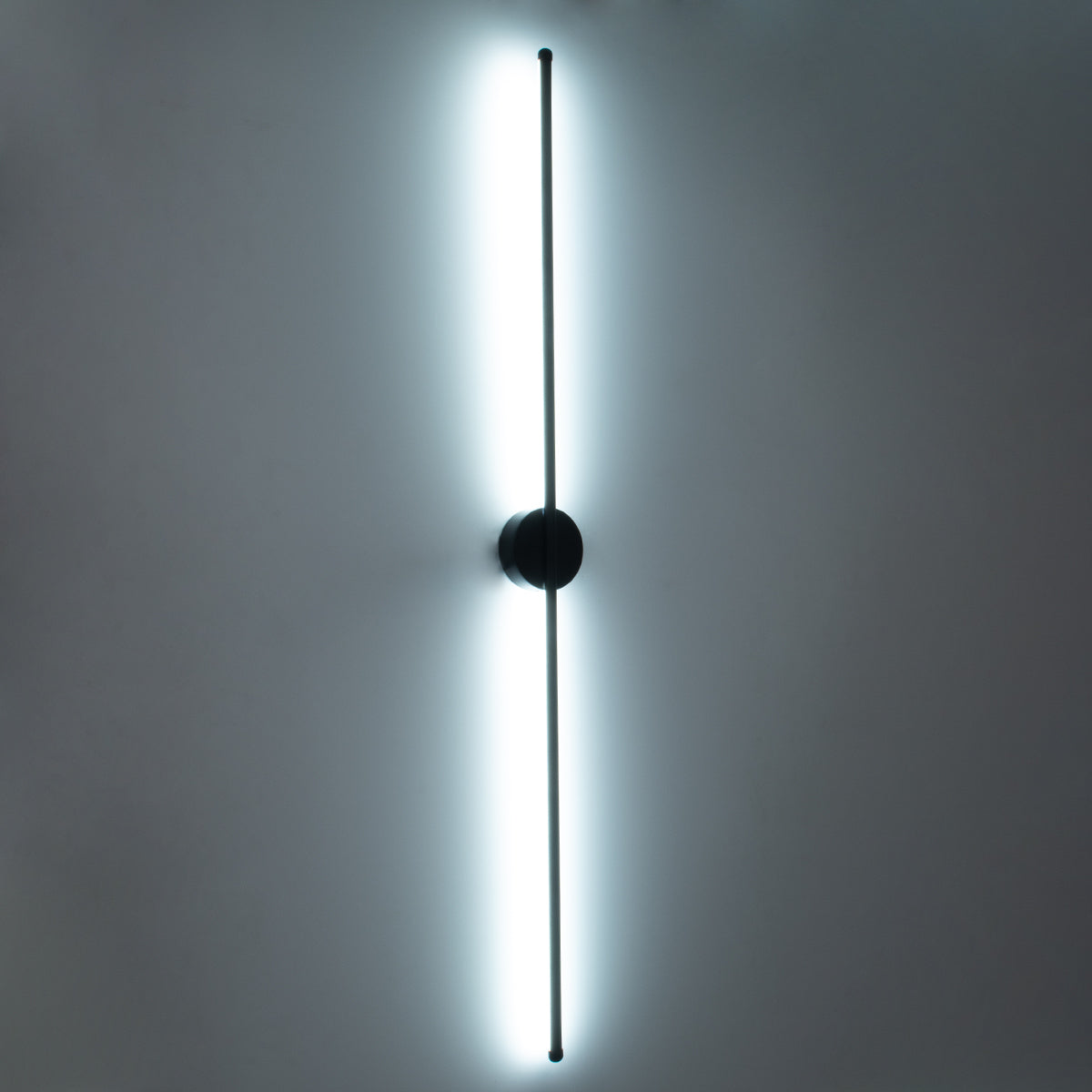 GLOBOSTAR® DIADEM 61333 Μοντέρνο Φωτιστικό Τοίχου - Απλίκα LED 18W 2160lm 120° AC 220-240V IP20 Ρυθμιζόμενο Λευκό CCT με On/Off 2700K/4500K/6000K - Lumileds SMD Chip - Μαύρο Ματ - Μ10 x Π4 x Υ120cm - 3 Χρόνια Εγγύηση - ledmania.gr