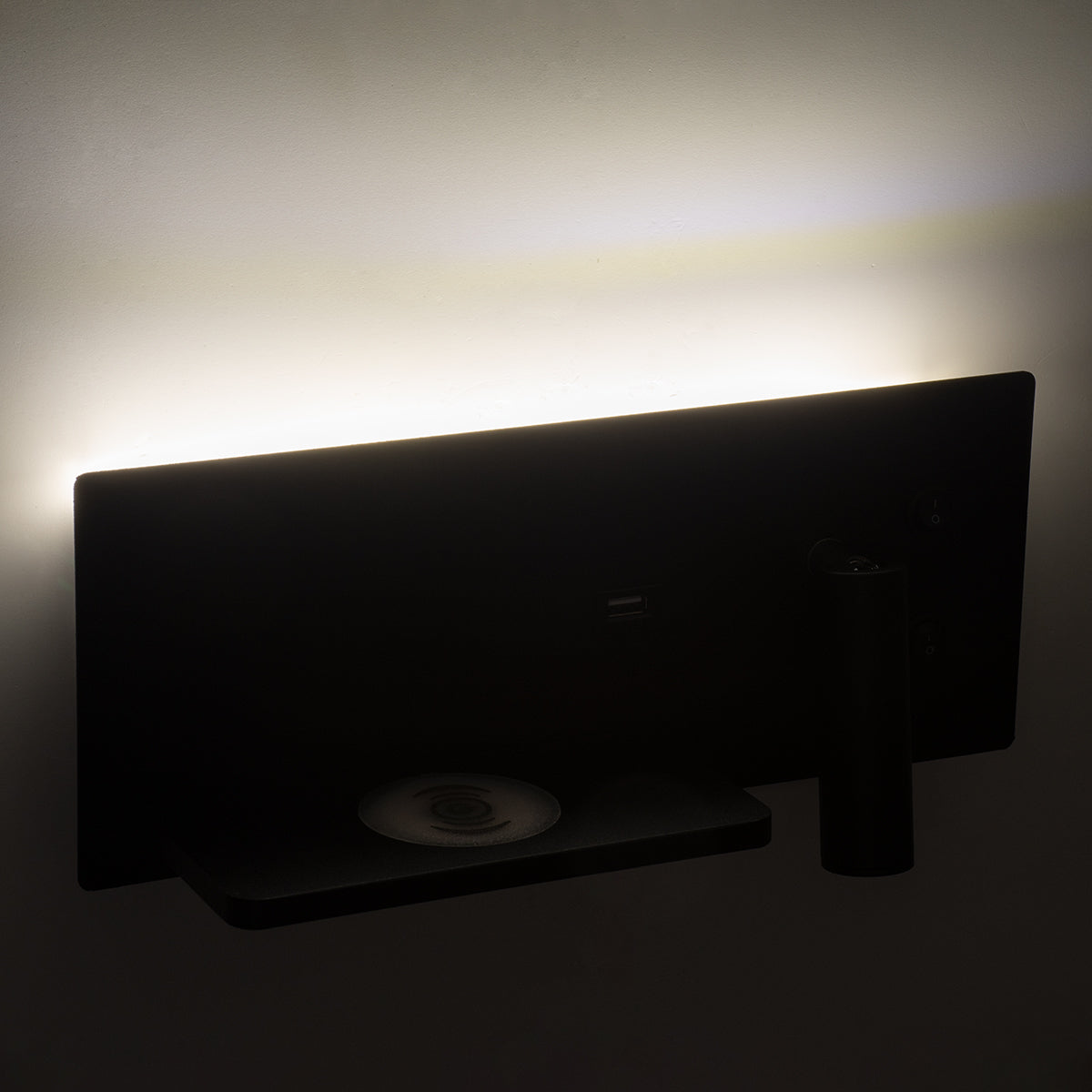 GloboStar® PALADIN 61351 Μοντέρνο Φωτιστικό Τοίχου - Απλίκα Ξενοδοχείου Bed Side LED 6W 720lm 36° AC 220-240V - Reading Light & Κρυφός Φωτισμός - Φορτιστές USB 3A & Wireless 20W - Μ30 x Π11 x Υ12cm - Φυσικό Λευκό 4500K - Μαύρο - Αριστερό - ledmania.gr