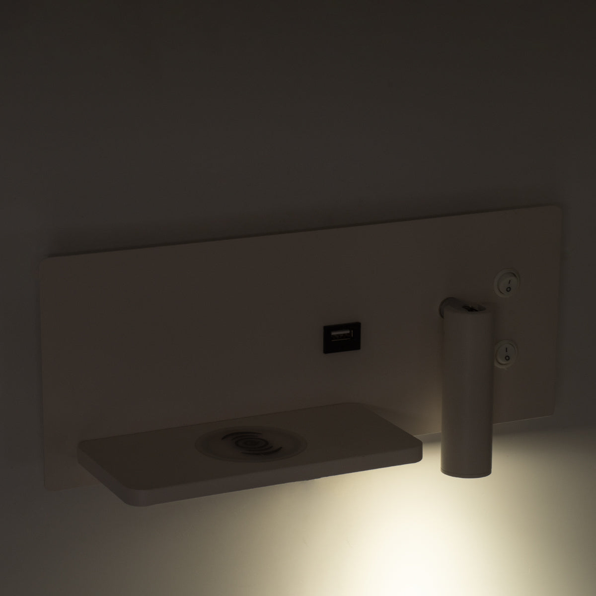 GloboStar® PALADIN 61353 Μοντέρνο Φωτιστικό Τοίχου - Απλίκα Ξενοδοχείου Bed Side LED 6W 720lm 36° AC 220-240V - Reading Light & Κρυφός Φωτισμός - Φορτιστές USB 3A & Wireless 20W - Μ30 x Π11 x Υ12cm - Φυσικό Λευκό 4500K - Λευκό - Αριστερό - ledmania.gr