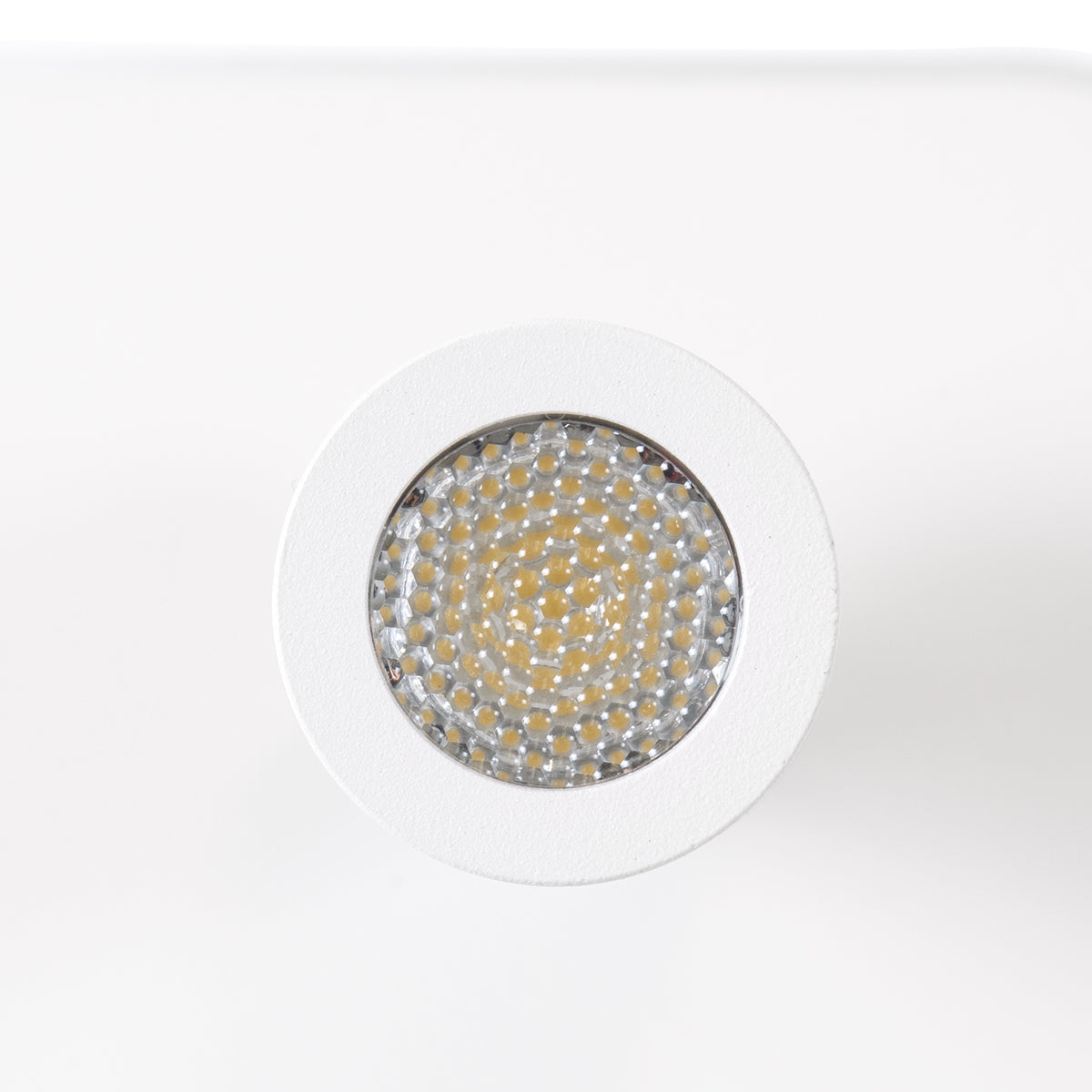 GLOBOSTAR® LADY-O 61364 Μοντέρνο Φωτιστικό Τοίχου - Απλίκα Ξενοδοχείου Reading Light με Φορτιστή USB 3A LED 10W 1000lm 36° & 360° AC 220-240V IP20 Φυσικό Λευκό 4500K - Bridgelux COB Chip & TÜV SÜD Driver - Λευκό Ματ - Μ10.5 x Π10 x Υ18.5cm - 3 Χρόνια Ε...