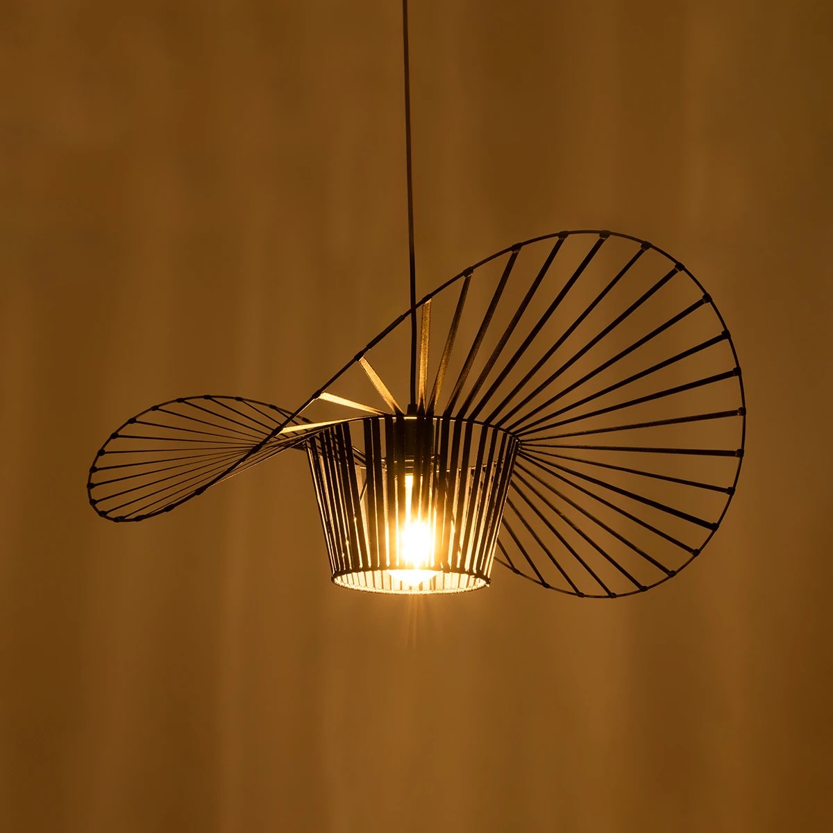 GloboStar® WIDOW 61464 Μοντέρνο Κρεμαστό Φωτιστικό Πλέγμα Μονόφωτο 1 x E27 IP20 Μαύρο Σχοινί με Μαύρο Σύρμα - Μ65 x Π65 x Υ25cm - ledmania.gr