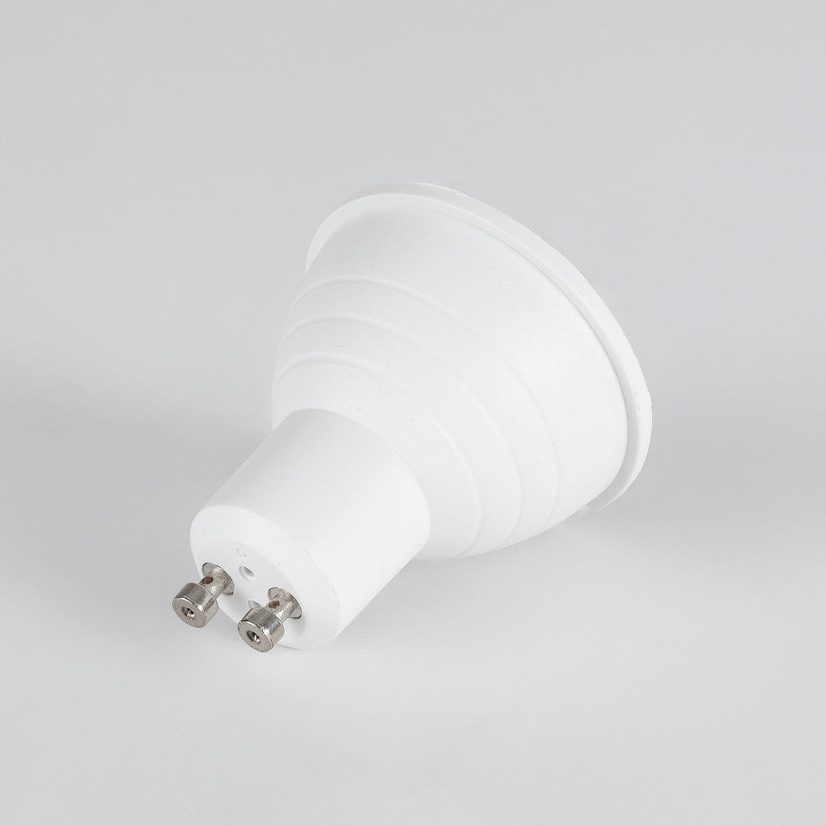 GloboStar® 76067 Σποτ LED GU10 MR16 5W 350lm 120° AC 220-240V IP20 Φ5 x Υ5.8cm - Εναλλαγή Φωτισμού μέσω Τηλεχειριστηρίου RGB & Θερμό Λευκό 2700K - Dimmable - 2 Χρόνια Εγγύηση - ledmania.gr