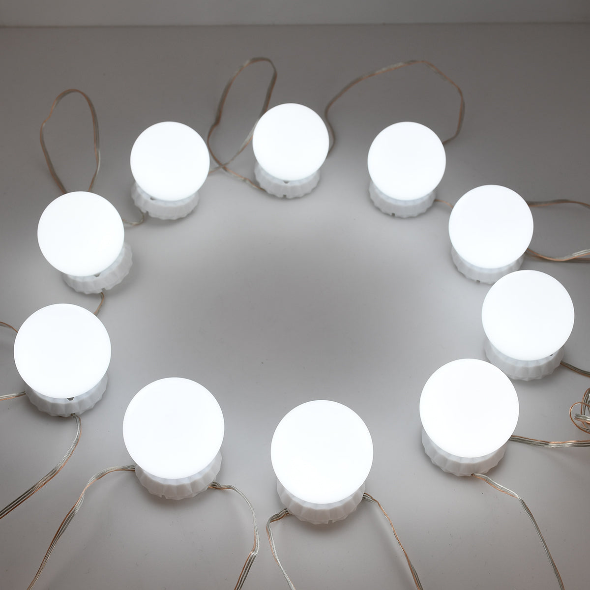 GLOBOSTAR® MIRRORPEARLS 79047 Μοντέρνο Φωτιστικό Γιρλάντα Καθρέπτη Μακιγιάζ με USB 5.0 LED 8W 800lm 260° DC 5V Αδιάβροχο IP54 Ρυθμιζόμενο Λευκό CCT με Ενσωματωμένο Χειριστήριο από 2700K έως 6000K Dimmable - Sanan SMD Chip - Λευκό - Μ200 x Π4.5 x Υ4.9cm...