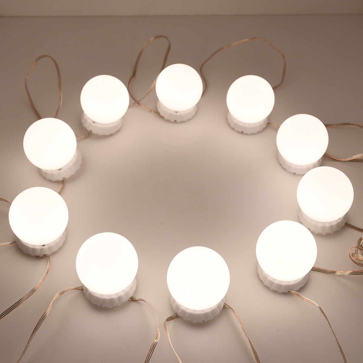 GLOBOSTAR® MIRRORPEARLS 79047 Μοντέρνο Φωτιστικό Γιρλάντα Καθρέπτη Μακιγιάζ με USB 5.0 LED 8W 800lm 260° DC 5V Αδιάβροχο IP54 Ρυθμιζόμενο Λευκό CCT με Ενσωματωμένο Χειριστήριο από 2700K έως 6000K Dimmable - Sanan SMD Chip - Λευκό - Μ200 x Π4.5 x Υ4.9cm...