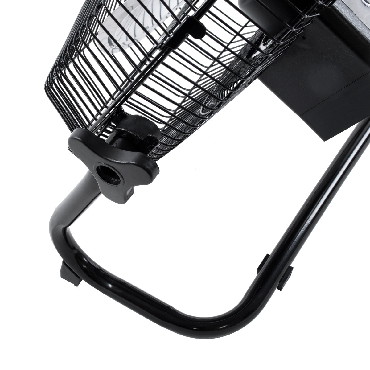 GloboStar® SOLARO-FAN 85352 Solar Fan Αυτόνομος Ηλιακός Επιδαπέδιος Ανεμιστήρας 25W 2 Λειτουργιών Ρεύματος με AC 220-240V ή με Φωτοβολταϊκό Panel 9V 12W & Επαναφορτιζόμενη Μπαταρία Li-ion 7.4V 4400mAh - 12 Ταχύτητες - Ενσωματωμένο USB 2.0 Charger Συσκε... - ledmania.gr