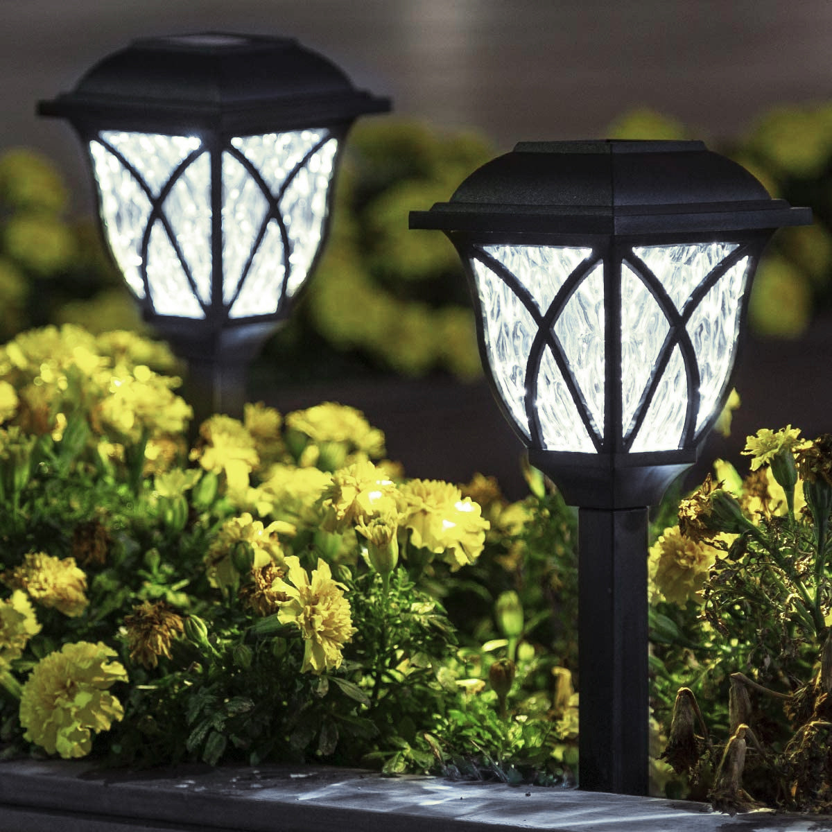 GloboStar® 85703 ΣΕΤ 6 Τεμαχίων Αυτόνομα Ηλιακά Φωτιστικά LED SMD 1W 100lm με Ενσωματωμένη Μπαταρία 600mAh - Φωτοβολταϊκό Πάνελ με Αισθητήρα Ημέρας-Νύχτας Αδιάβροχο IP65 Φανάρι Κήπου Τετράγωνο Λευκό Λευκό 6000K - ledmania.gr