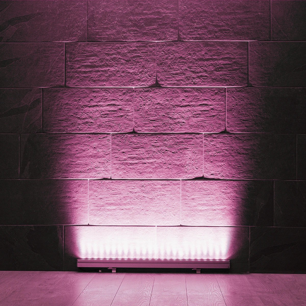 GLOBOSTAR® WASHERMARGO 90155 Μπάρα Φωτισμού Wall Washer Ροζ LED 24W 2040lm 30° DC 24V Αδιάβροχο IP66 Ροζ Dimmable - Bridgelux SMD Chip - Γκρι Ανθρακί - Μ100 x Π4 x Υ5cm - 3 Χρόνια Εγγύηση