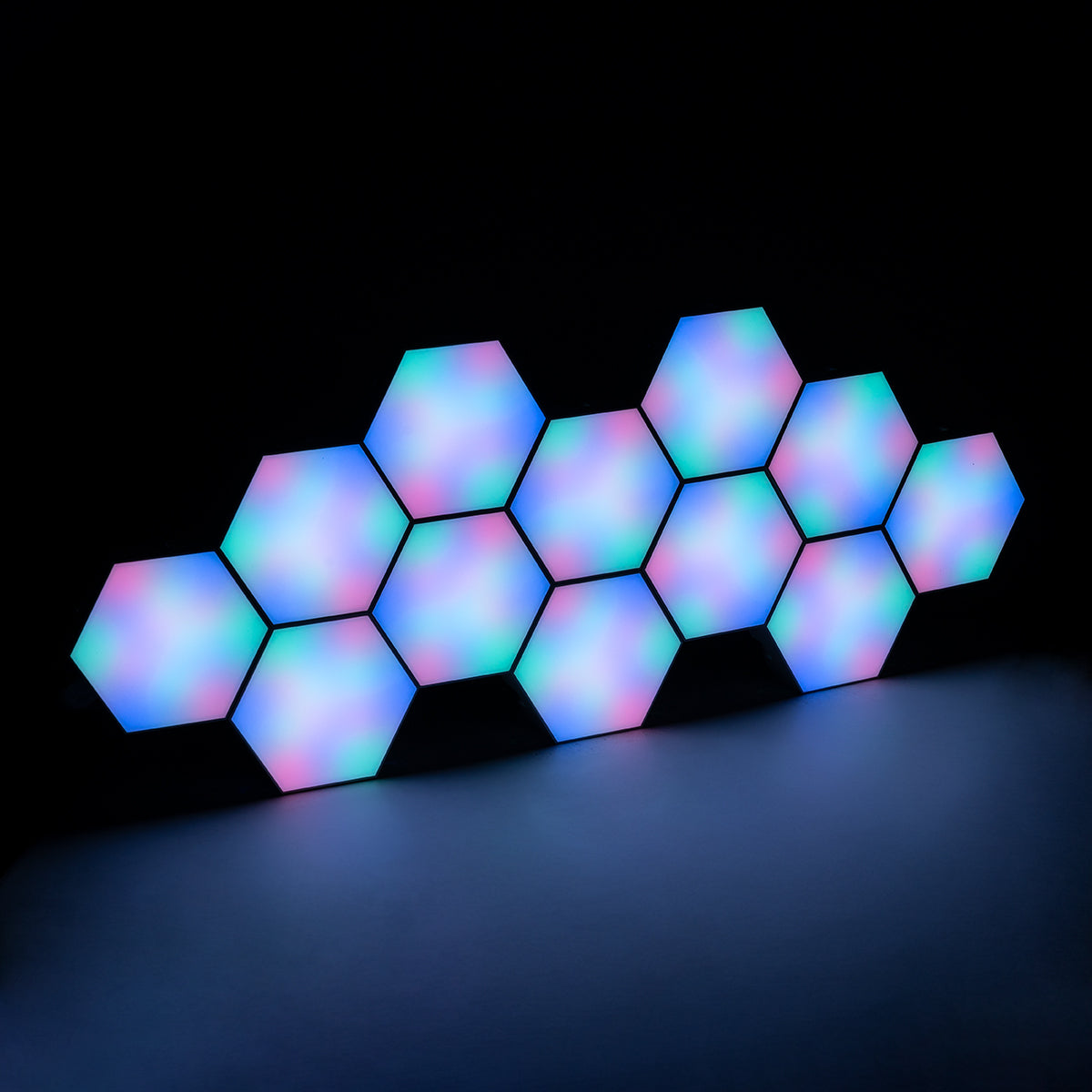 GloboStar® DIGIOCTA 90449 Σετ 12 Ψηφιακων LED RGB Φωτιστικών Κυψελών με Ψηφιακό Controller με WiFi Smart APP & Ασύρματο Χειριστήριο RF 2.4Ghz - LED SMD 5050 18W/Σετ 168PIXEL/Σετ 1440lm/Σετ 120° DC 5V με USB 2.0 IP20 Πολύχρωμο RGB - Dimmable - Μ10.5 x Π... - ledmania.gr
