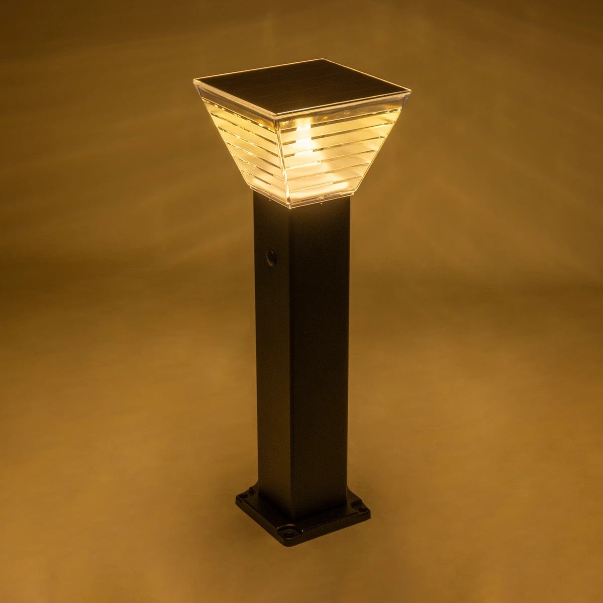 GLOBOSTAR® VEGGIE 90524 Φωτιστικό Κολωνάκι Κήπου LED 10W 500lm 120° με Ενσωματωμένο Φωτοβολταϊκό Panel 6V 2W & Επαναφορτιζόμενη Μπαταρία Li-ion 3.2V 6000mAh με Αισθητήρα Ημέρας-Νύχτας Αδιάβροχο IP65 All in One CCT 6000K-4500K - Sanan SMD Chip - Μαύρο -...