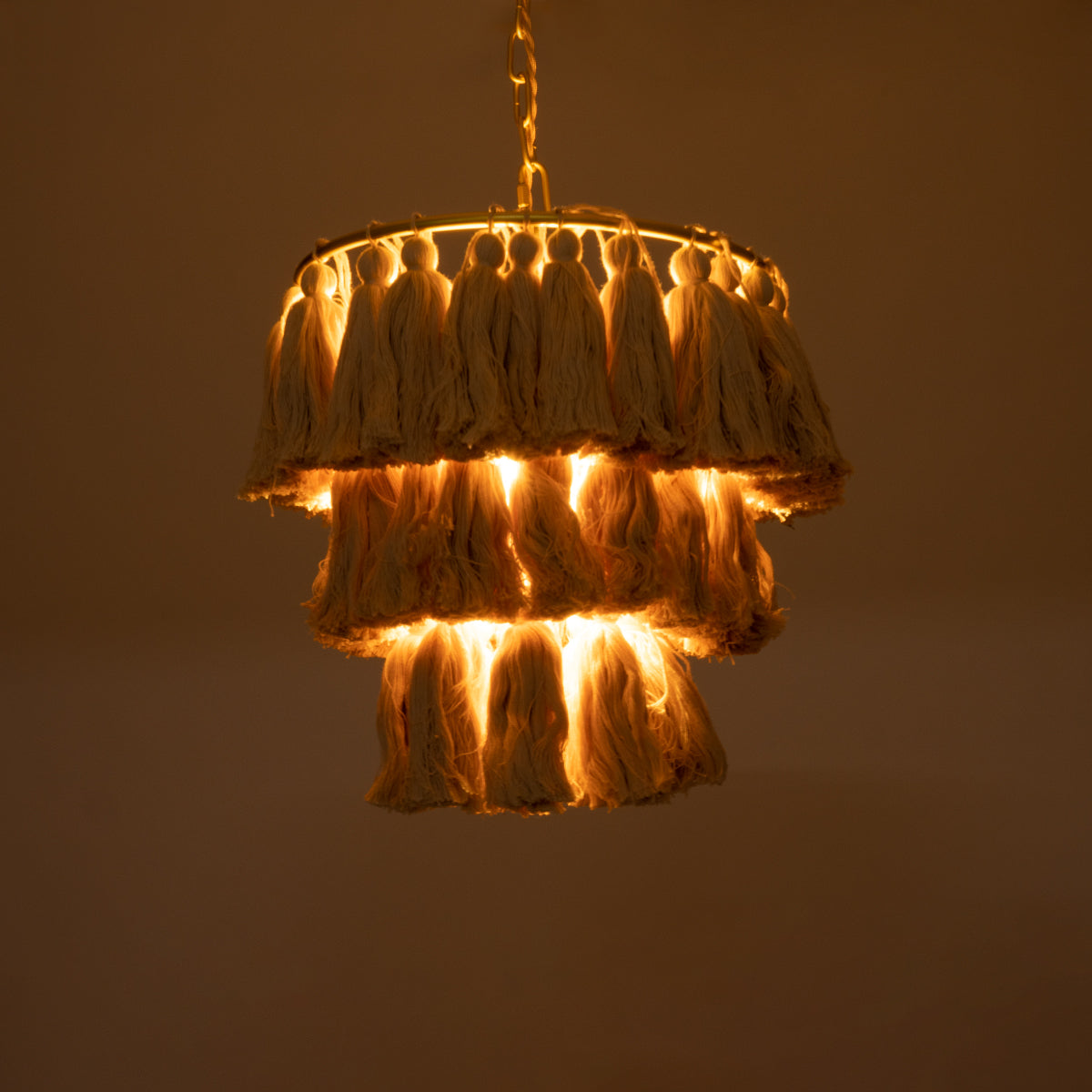 GloboStar® MISSOULA 02084 Boho Κρεμαστό Φωτιστικό Οροφής Μονόφωτο 1 x E27 AC220-240V IP20 - Φ30 x Υ40cm - Μπεζ Λεπτό Νήμα Βαμβακερό και Χρυσό Μεταλλικό Πλέγμα - 5 Χρόνια Εγγύηση - ledmania.gr