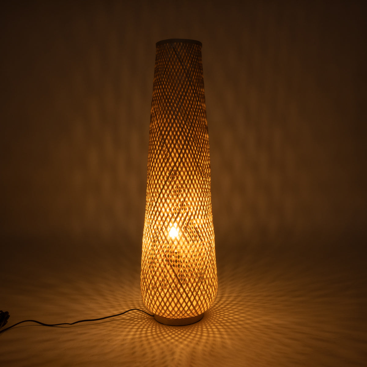 GloboStar® MAMIZU 02109 Boho Επιδαπέδιο Φωτιστικό Μονόφωτο 1 x E27 AC220-240V IP20 - Φ28 x Υ93cm - Μπεζ Ξύλινο Ρατάν Πλέγμα - 5 Χρόνια Εγγύηση - ledmania.gr