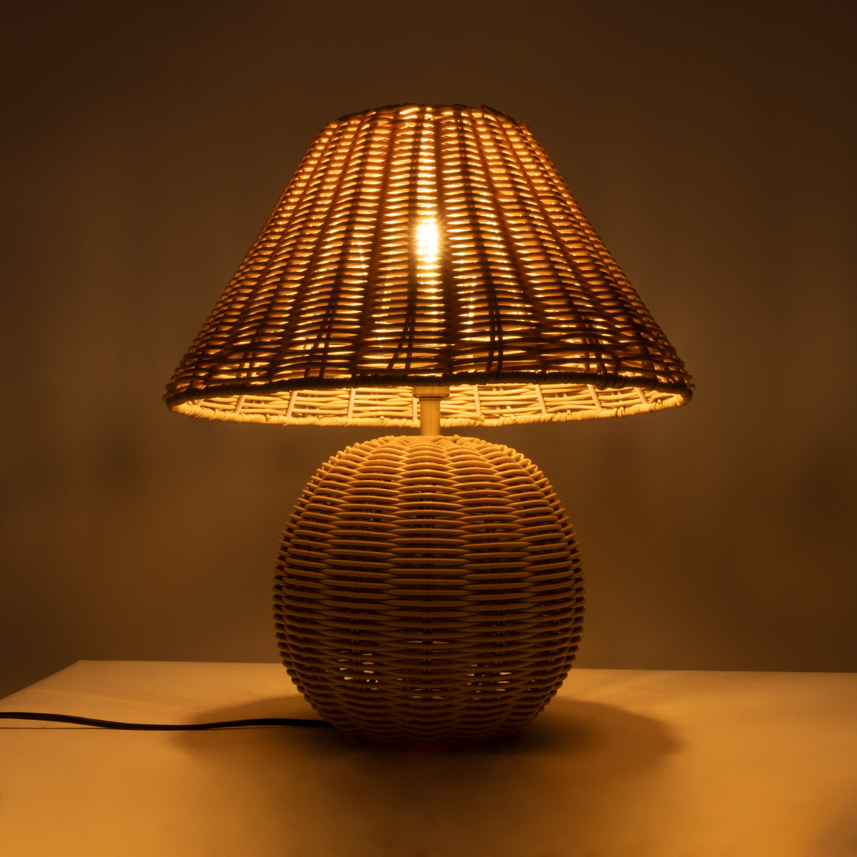GloboStar® SAOFILIPE 02239 Boho Επιτραπέζιο Φωτιστικό Μονόφωτο 1 x E27 AC220-240V IP20 - Φ40 x Υ45cm - Μπεζ Ξύλινο Καμπάνα - 5 Χρόνια Εγγύηση - ledmania.gr