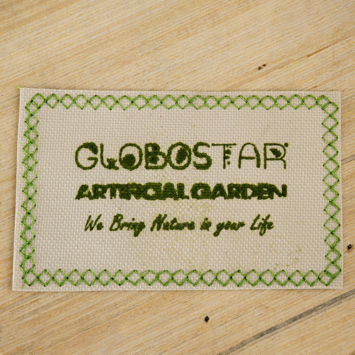GloboStar® Artificial Garden FOLEGANDROS 20302 Διακοσμητικό Πλεκτό Καλάθι - Κασπώ Γλάστρα - Flower Pot Μπεζ με Καφέ Φ32cm x Υ59cm - ledmania.gr