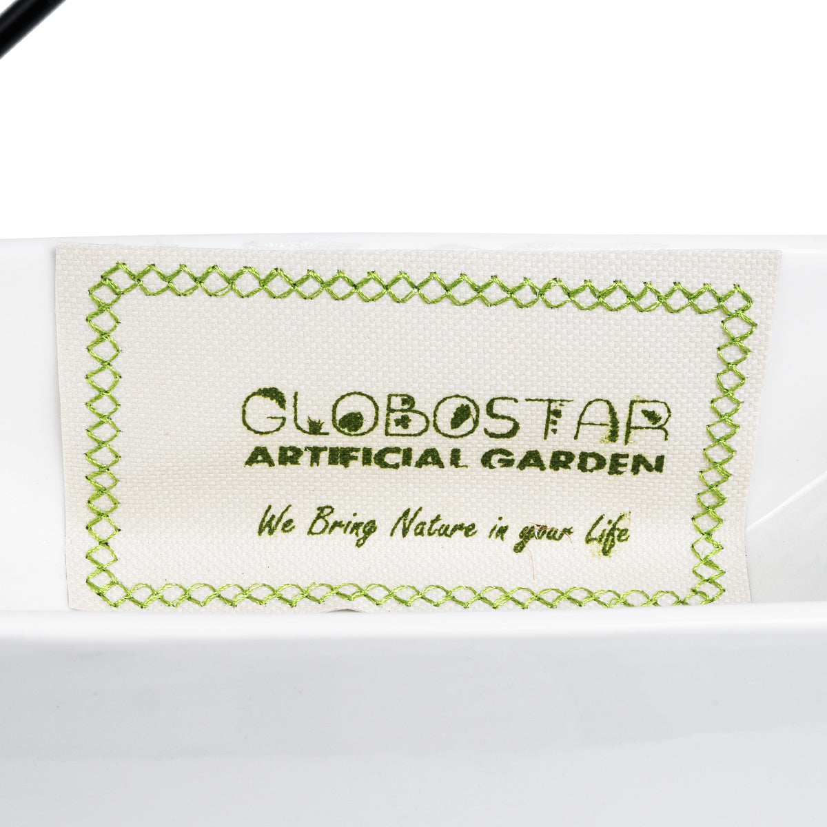 GloboStar® Artificial Garden BIANCO 20557 Διακοσμητικό Κεραμικό Κασπώ Γλάστρα - Flower Pot Λευκό με Μαύρο Μεταλλικό Πλέγμα και Καφέ Ξύλινη Βάση Μ18 x Π10 x Υ18cm - ledmania.gr