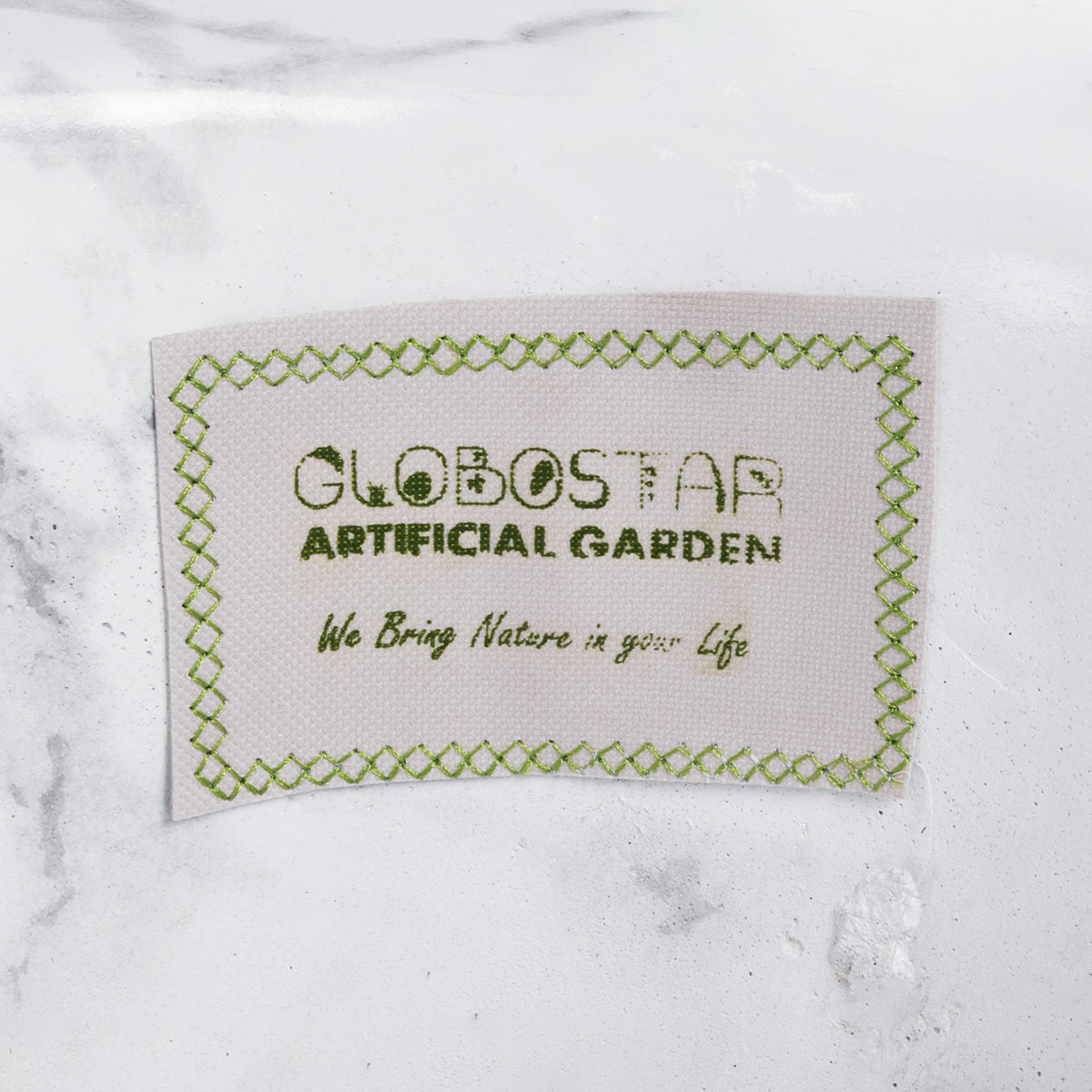 GloboStar® Artificial Garden ALMUDENA 20769 Επιδαπέδιο Πολυεστερικό Τσιμεντένιο Κασπώ Γλάστρα - Flower Pot Μαύρο με Λευκό Φ36 x Υ60cm - ledmania.gr