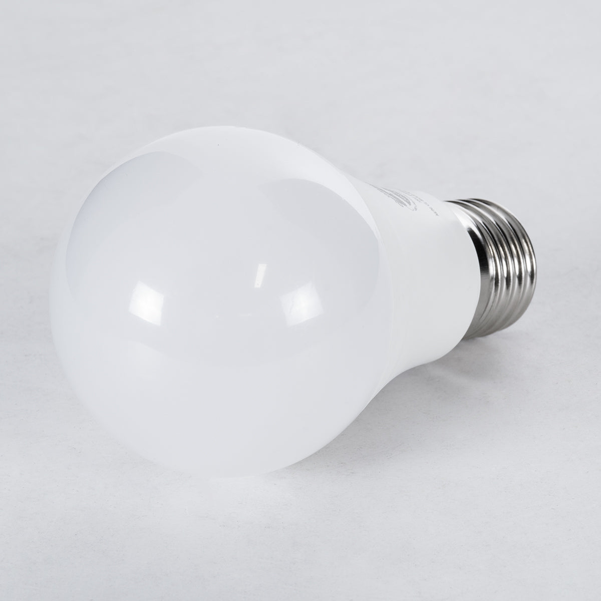 GloboStar® 60047 Λάμπα LED E27 A60 Γλόμπος 10W 940lm 260° AC 220-240V IP20 Φ6 x Υ11cm Θερμό Λευκό 2700K Dimmable - 3 Years Warranty - ledmania.gr