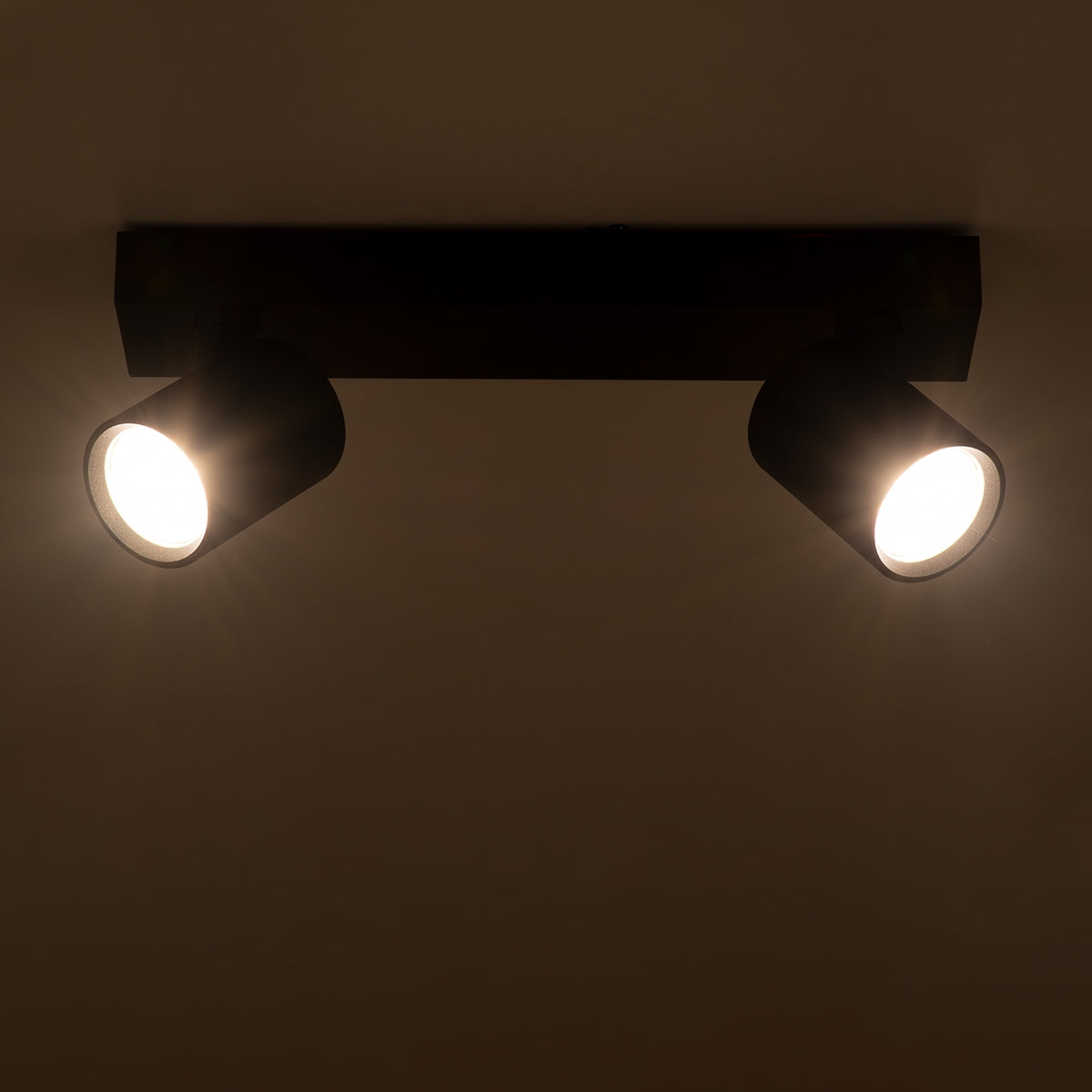 GloboStar® LEONARDO 60346 Μοντέρνο Φωτιστικό Οροφής Ράγα με Κινούμενα Σποτ LED Spot Downlight 20W 2400lm 60° AC 220-240V IP20 Μ32 x Π7 x Υ11.8cm - Μαύρο - Φυσικό Λευκό 4500K - Bridgelux COB - ledmania.gr