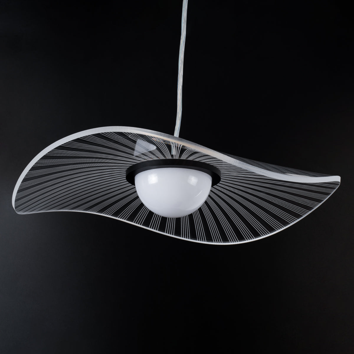 GloboStar® ACRYLICA 60974 Κρεμαστό Φωτιστικό Οροφής Design LED CCT 20W 2240lm 360° AC 220-240V - Εναλλαγή Φωτισμού μέσω Διακόπτη On/Off All In One Ψυχρό 6000k+Φυσικό 4500k+Θερμό 2700k Φ40cm - Μαύρο με Διάφανο Laser Designed Plexiglass - 3 Years Warranty - ledmania.gr