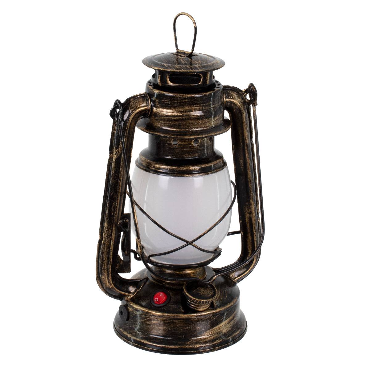 GloboStar® 76547 Vintage Επιτραπέζιο Διακοσμητικό Φωτιστικό LED Retro Μπρούτζινο Φαναράκι Flame Effect 10W 500lm Επαναφορτιζόμενο με Διακόπτη On/Off & Καλώδιο Πρίζα Σούκο - Μπαταρίας 2x18650 4000Mah (Περιλαμβάνονται) Ultra Θερμό Λευκό 1800K - ledmania.gr