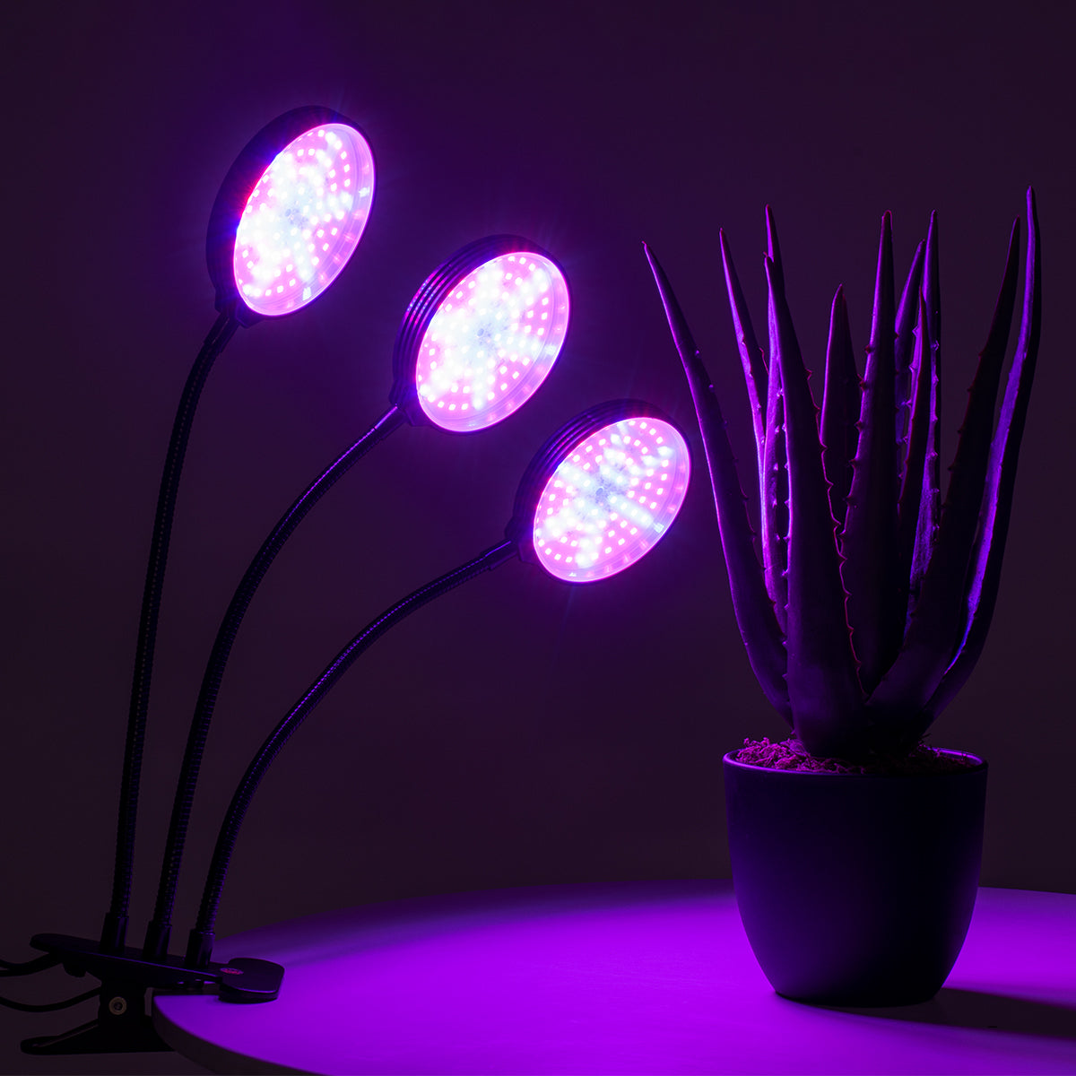GloboStar® 79652 Grow Light Full Spectrum LED Φωτιστικό Ανάπτυξης Φυτών Γλάστρας με 3 Κινούμενες Κεφαλές & Βάση Clip SMD 2835 15W 160° DC 5V IP20 με Dimmer & Timer Εσωτερικού Χώρου για Κάλυψη Επιφάνειας 1m x 1m Πλήρους Φάσματος Φωτισμού - ledmania.gr