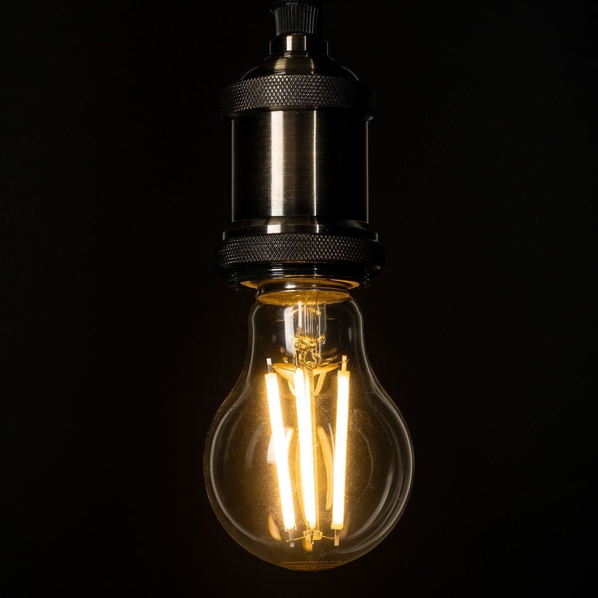 GloboStar® 99083 Λάμπα LED Long Filament E27 A60 Γλόμπος 4W 840lm 360° AC 220-240V IP20 Φ6 x Υ11cm Θερμό Λευκό 2700K με Διάφανο Γυαλί - Pro Series 210lm/W - A Ενεργειακή Κλάση - 3 Χρόνια Εγγύηση - ledmania.gr