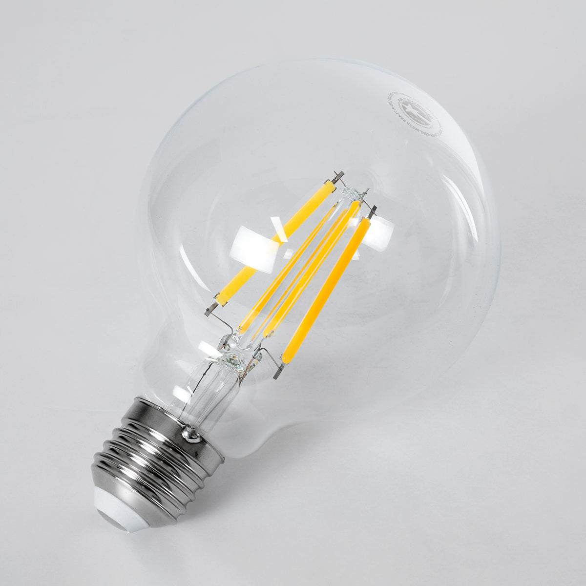 GloboStar® 99084 Λάμπα LED Long Filament E27 G95 Γλόμπος 4W 840lm 360° AC 220-240V IP20 Φ9.5 x Υ13.8cm Θερμό Λευκό 2700K με Διάφανο Γυαλί - Pro Series 210lm/W - A Ενεργειακή Κλάση - 3 Χρόνια Εγγύηση - ledmania.gr