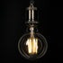 GloboStar® 99088 Λάμπα LED Long Filament E27 G95 Γλόμπος 7W 1470lm 360° AC 220-240V IP20 Φ9.5 x Υ13.8cm Θερμό Λευκό 2700K με Διάφανο Γυαλί - Pro Series 210lm/W - A Ενεργειακή Κλάση - 3 Χρόνια Εγγύηση - ledmania.gr