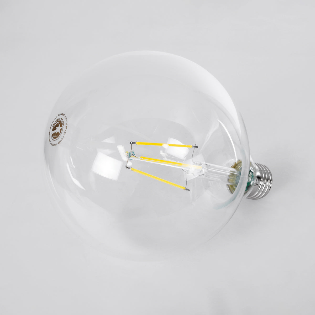 GloboStar® 99093 Λάμπα LED Long Filament E27 G125 Γλόμπος 4W 840lm 360° AC 220-240V IP20 Φ12.5 x Υ13.8cm Φυσικό Λευκό 4000K με Διάφανο Γυαλί - Pro Series 210lm/W - A Ενεργειακή Κλάση - 3 Χρόνια Εγγύηση - ledmania.gr