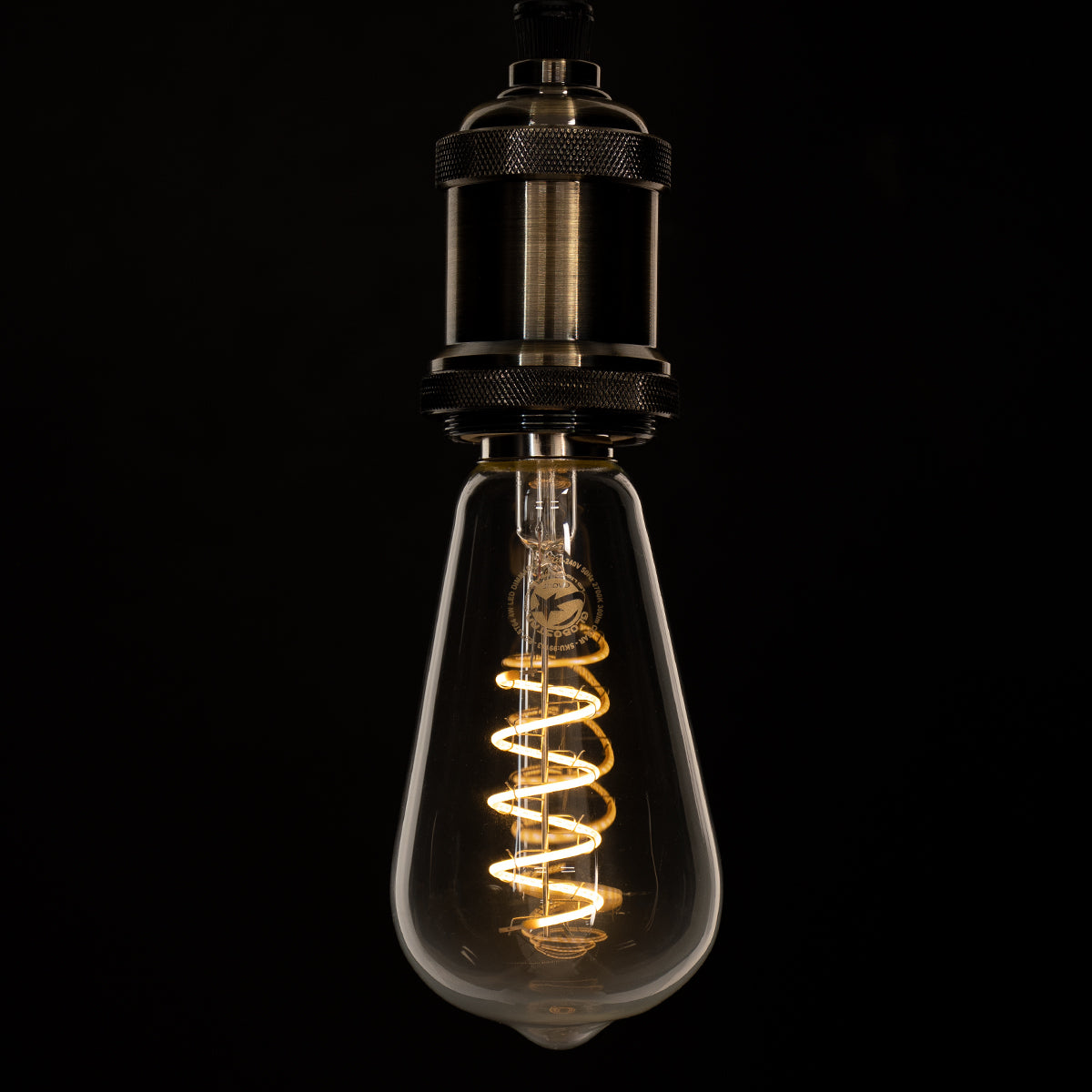 GloboStar® 99143 Λάμπα LED Soft S Spiral Filament E27 ST64 Αχλάδι 4W 300lm 360° AC 220-240V IP20 Φ6.4 x Υ14cm Θερμό Λευκό 2700K με Διάφανο Γυαλί - Dimmable - 3 Years Warranty - ledmania.gr