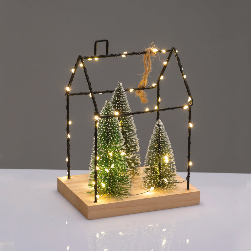 METAL HOUSE WITH TREES ΔΙΑΚΟΣΜ ΚΡΕΜΑΣΤΟ 55 LED ΛΑΜΠ ΘΕΡΜΑ ΜΠΑΤ 3ΧΑΑΑ (ΔΕΝ ΣΥΜΠ) IP20  16.5*12*22cm - ledmania.gr