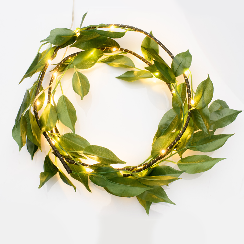 CHRISTMAS WREATH ΣΤΕΦΑΝΙ ΜΕ ΠΡΑΣΙΝΑ ΦΥΛΛΑ 30 MINI LED ΛΑΜΠΑΚ ΜΕ ΚΑΛΩΔΧΑΛΚΟΥ & ΜΠΑΤΑΡ.(3xAA) ΘΕΡΜΟ - ledmania.gr