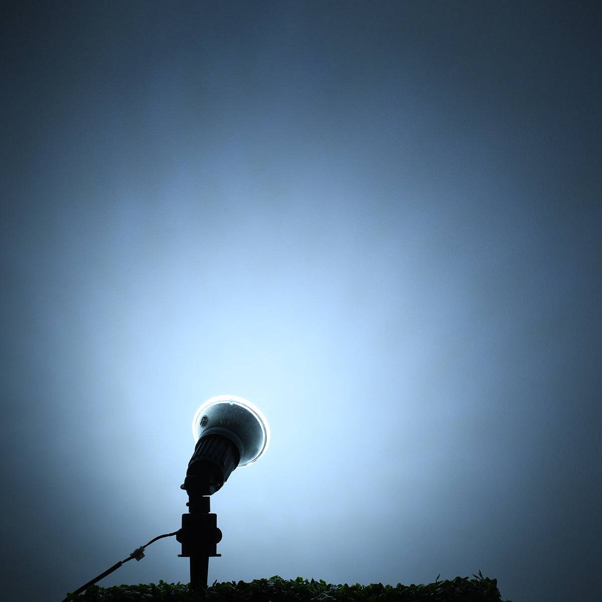 GloboStar® 60226 Λάμπα LED E27 PAR38 Κήπου Σκληρού Υάλου 18W 2000lm 60° AC 220-240V IP65 Φ12 x Υ13cm Ψυχρό Λευκό 6000K - 3 Years Warranty - ledmania.gr