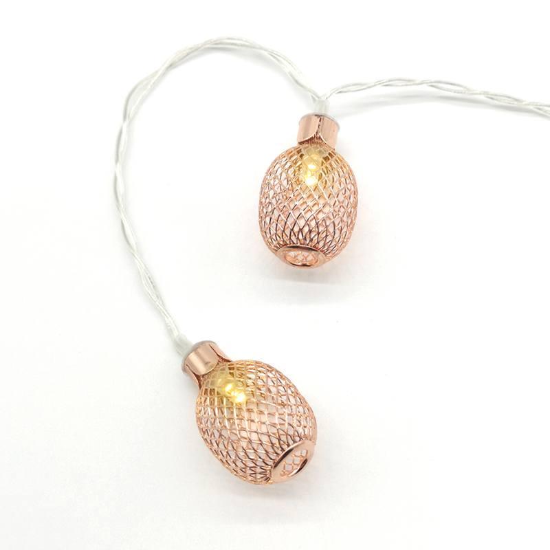 "METAL PINAPPLE" 10 LED ΛΑΜΠΑΚ ΣΕΙΡΑ ΜΠΑΤΑΡ.(3xAA) & ΧΡΟΝΟΔΙΑΚ (6ΟΝ/18OFF) ΘΕΡΜΟ ΛΕΥΚΟ ΧΑΛΚΙΝΟ ΜΕΤΑΛ - ledmania.gr